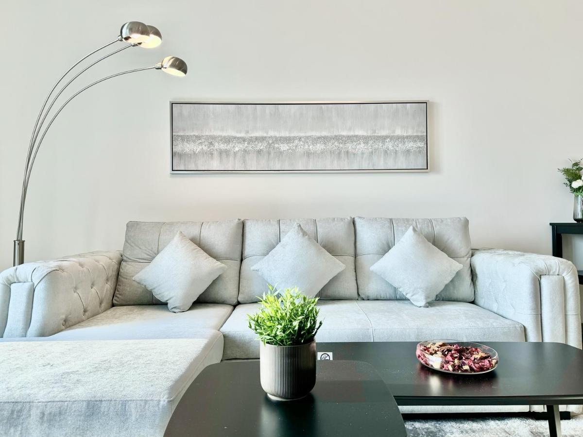 Apartamento Sleeps 8 Burj Views Direct Mall Access